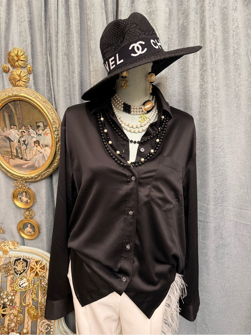 Black Raffia Wide-Brim Straw Hat with Logo Band - Picture 5 of 5